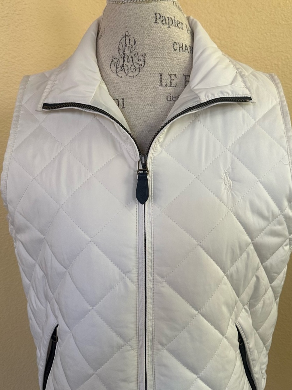 Ralph Lauren Blue Label Quilted Full-Zip Vest In White Size Large Like New! - Picture 3 of 9